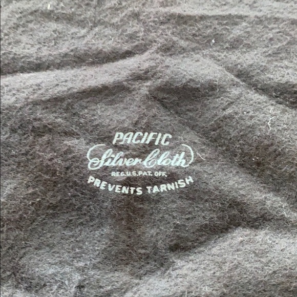 Pacific Silver Cloth - Picture 1 of 4